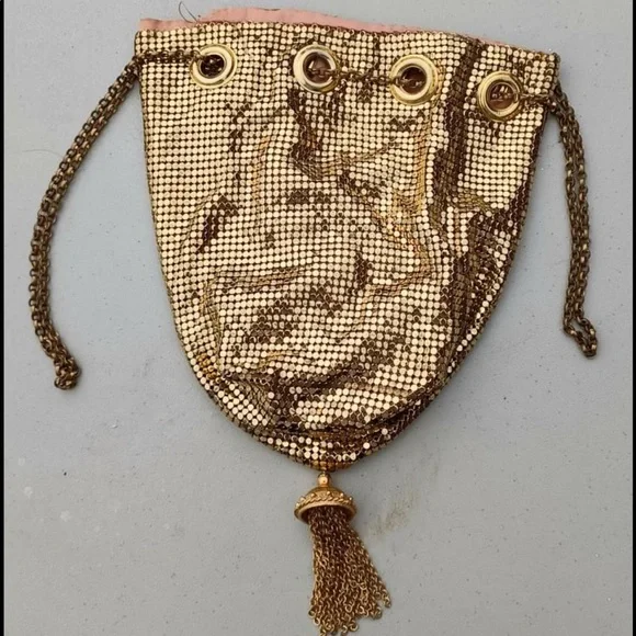 Vintage 1930s Whiting and Davis Flapper Gold Mesh Drawstring bag - Picture 8 of 12